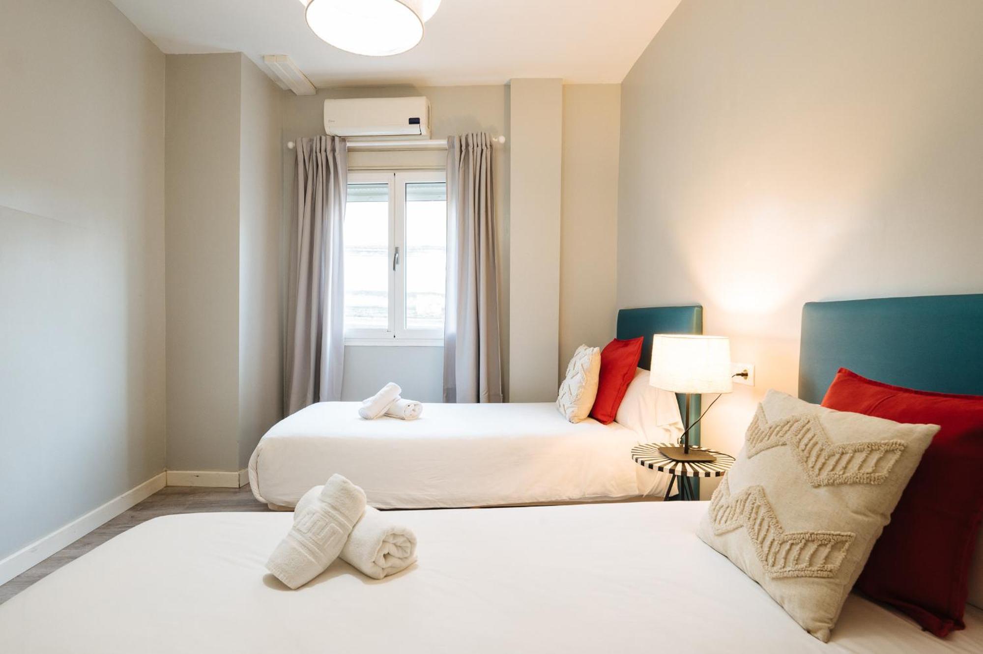 The Zentral Suites & Apartments Seville Exterior photo